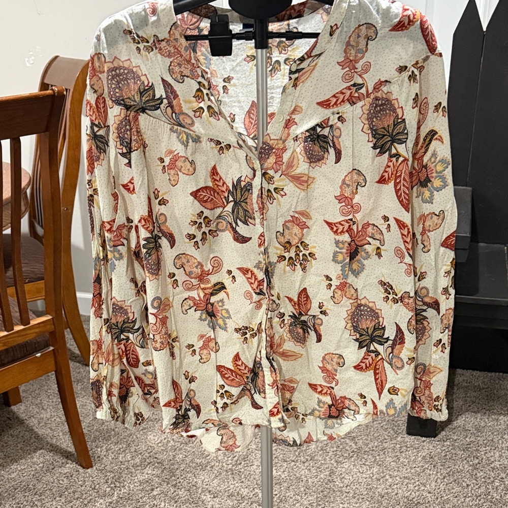 Old Navy Women's Floral Blouse - Cream and Red